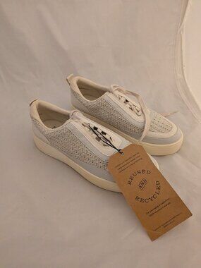 Frye and Co. Womens Taylor Sneakers White Lace Up Crochet Comfortable Casual 8 M
